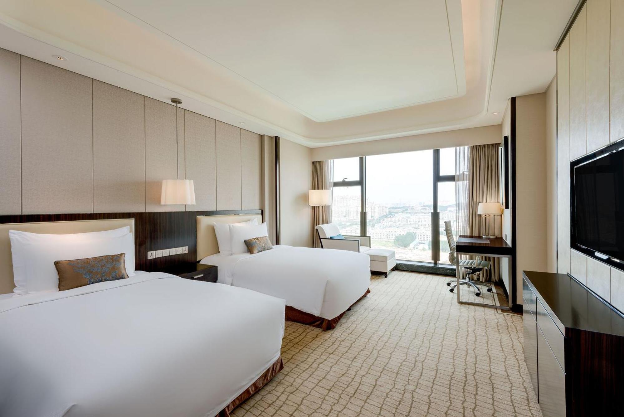 Crowne Plaza Guangzhou Zengcheng By Ihg- Canton Fair Free Shuttle Bus Exterior photo